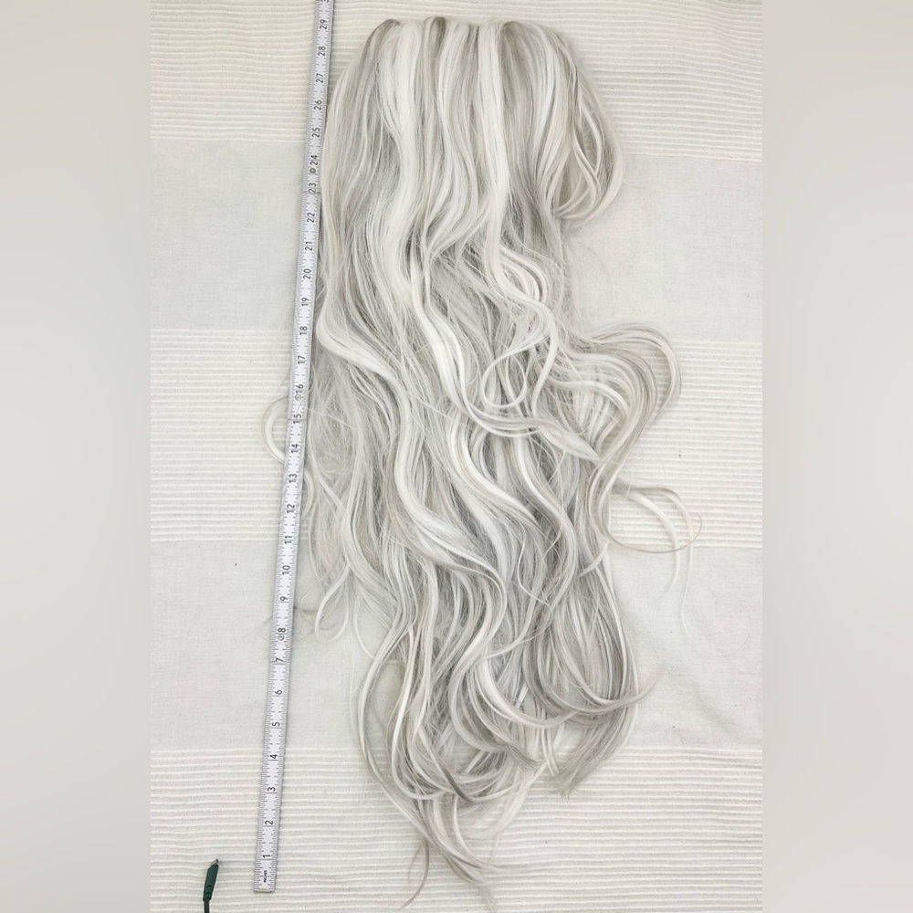 California Costumes Long Silver Wig - Picture 5 of 16